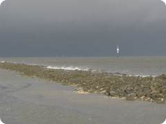 nun auf beiden Seiten Wasser